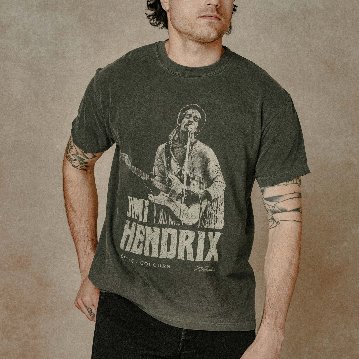 Hendrix™ Vintage Tee x Vintage Black